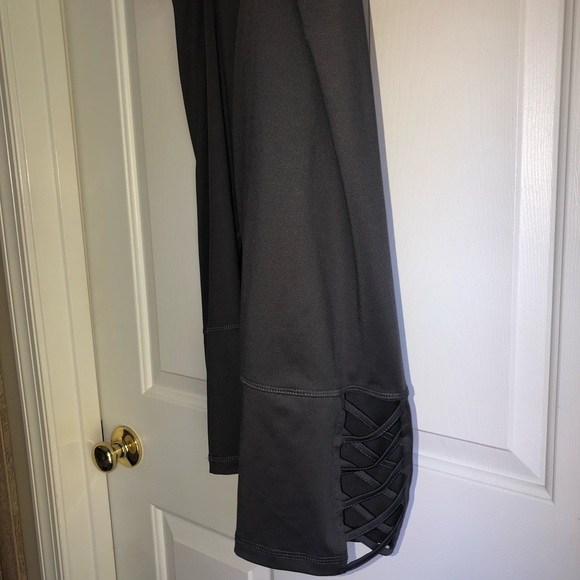 Grey Capris - Picture 2 of 2